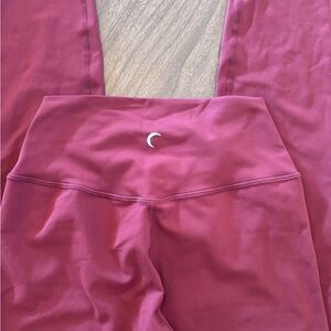 Zyia small maroon legging